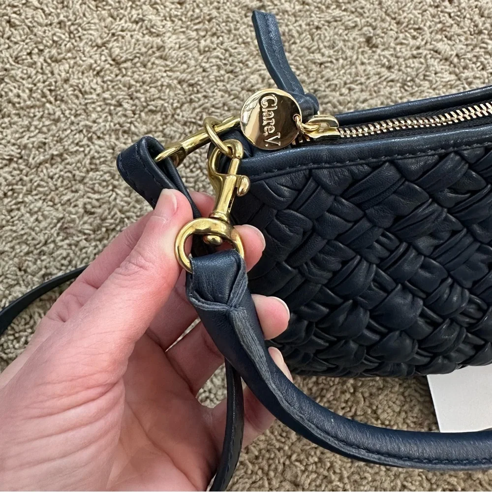 Clare V Petit Moyen in puffy navy blue - Picture 12 of 14